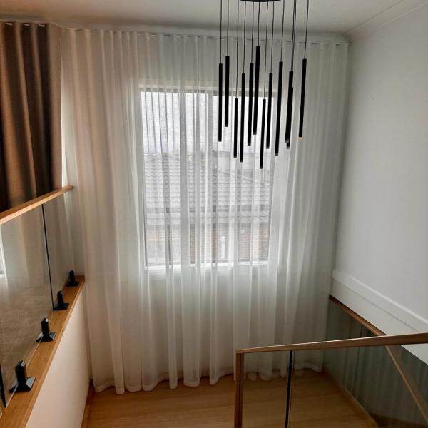 void sheer curtains